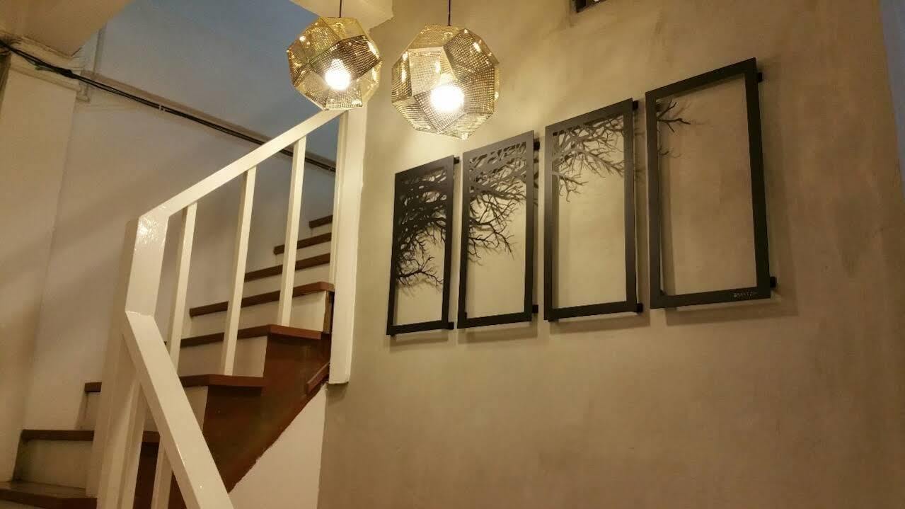 Green Home Hostel And Massage Бангкок Экстерьер фото
